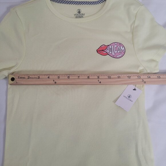 NWT VOLCOM T-Shirt Wmns Sz Small 4/6 Cotton Yellow Red Lips Pink Glitter Bubble - Picture 5 of 9